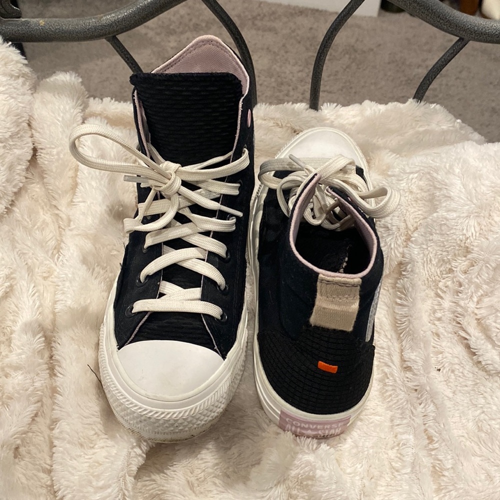 All star converse black pink inside high tops